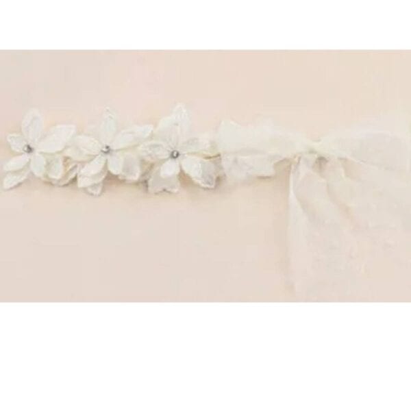 white-headband-girl-hair