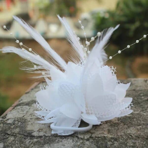 Νυφικό Κλιπ λευκό λουλούδι με δαντέλα και πέρλες - Image 2