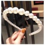 Νυφική Γυναικεία  Στέκα Μαλλιών με Λευκές μεγάλες Πέρλες - Image 4