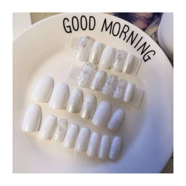 Press-on Nails Ψεύτικα νύχια σετ nail art 24 Τμχ  + 1 extra κόλλα- Snow Flakes Glam - Image 4