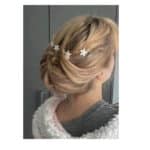 Νυφικό Τσιμπιδάκι- Φουρκέτα λεύκό λουλούδι με στας με έλασμα ιδανικό και για κοντά μαλλιά και κότσο - Image 2