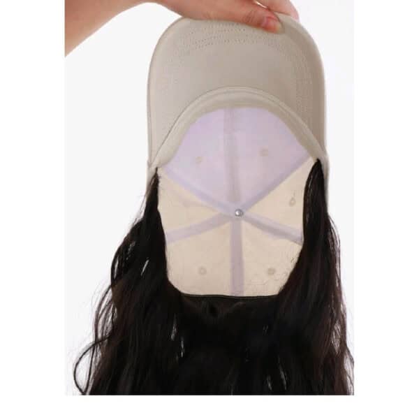 Γυναικείο Μπεζ καπέλο με ενσωματωμένα κυμματιστά μαλλιά  (Ποστίς) σε Καστανό σκούρο χρώμα - Image 2