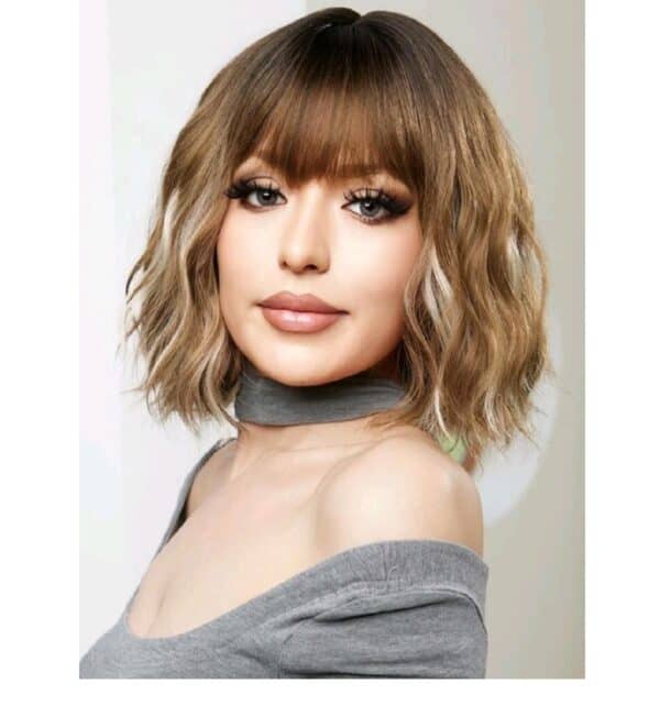 Γυναικεία περούκα σε καστανό χρώμα με ξανθές ανταύγειες συνθετική υψηλής ποιότητας 12 inches - Image 2