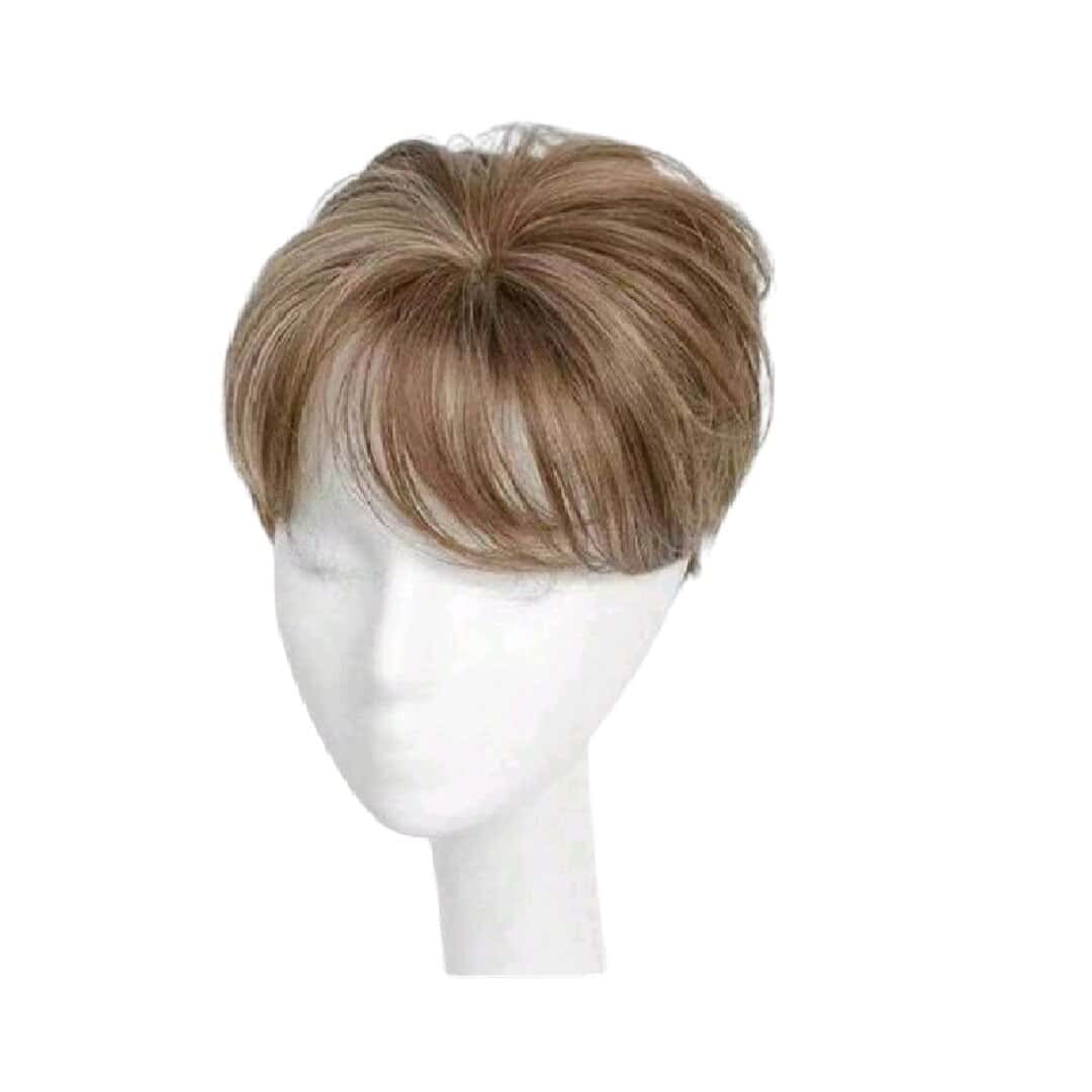 SHORT-TOPPER-LIGHT-BROWN-HIGHLIGHTS Γυναικείο Topper Τουπέ κορυφής μαλλιών με κλιπ μεγάλης επιφάνειας - Καστανό ανοιχτό με ανταύγειες 6 inches - Image 1