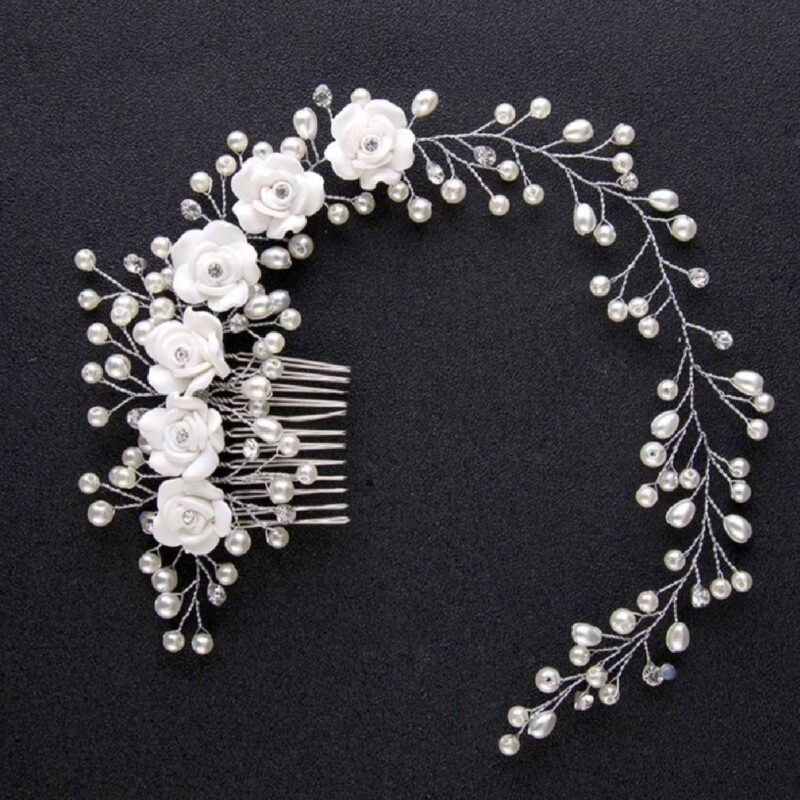bridal-style-hair-white-flowers