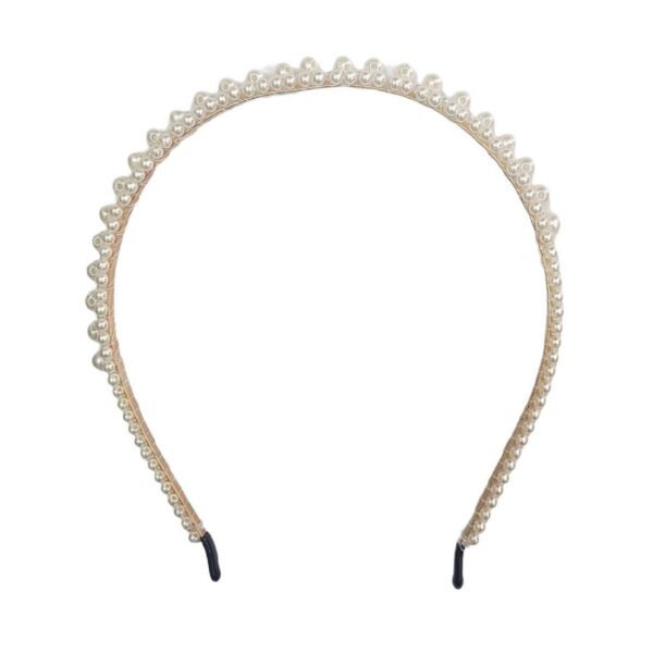 headband-crown-pearl-gilr-hair